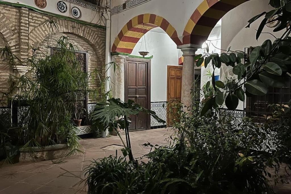 Patio De La Corredera Apartment Kordoba Bagian luar foto