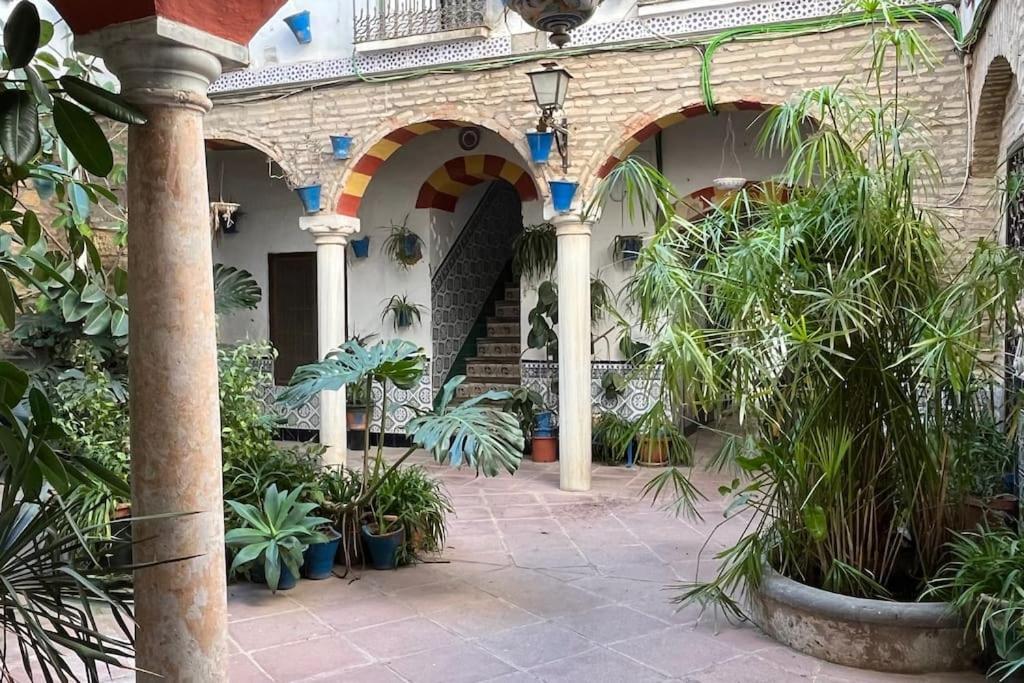 Patio De La Corredera Apartment Kordoba Bagian luar foto